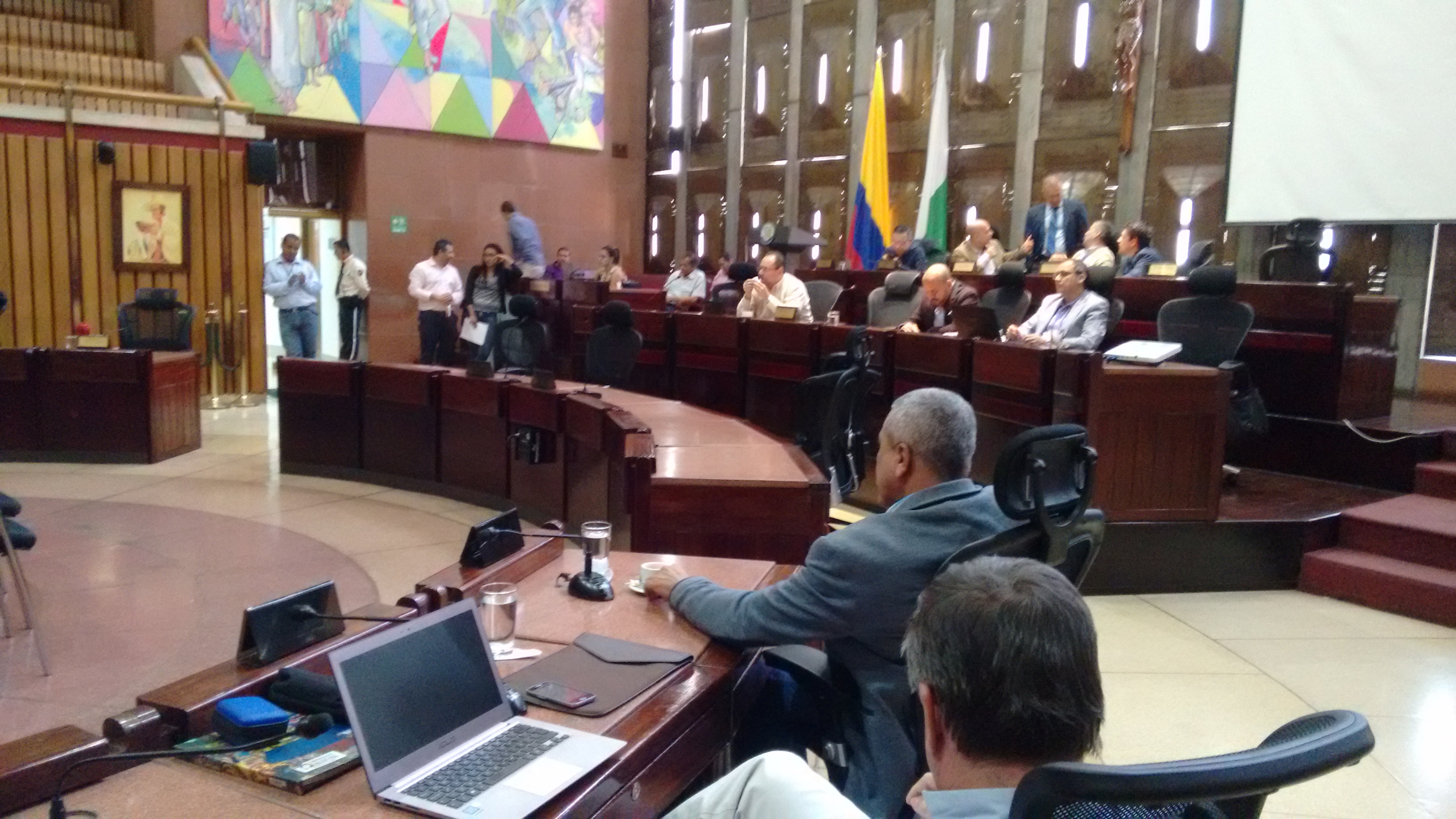 La Asamblea Departamental resalta la labor del Rector John Fernando Escobar
