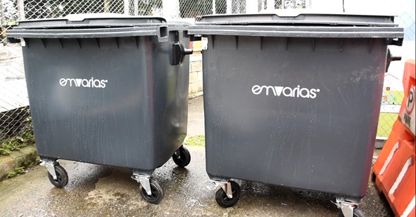 contenedores para el adecuado manejo de los residuos sólidos en la institución