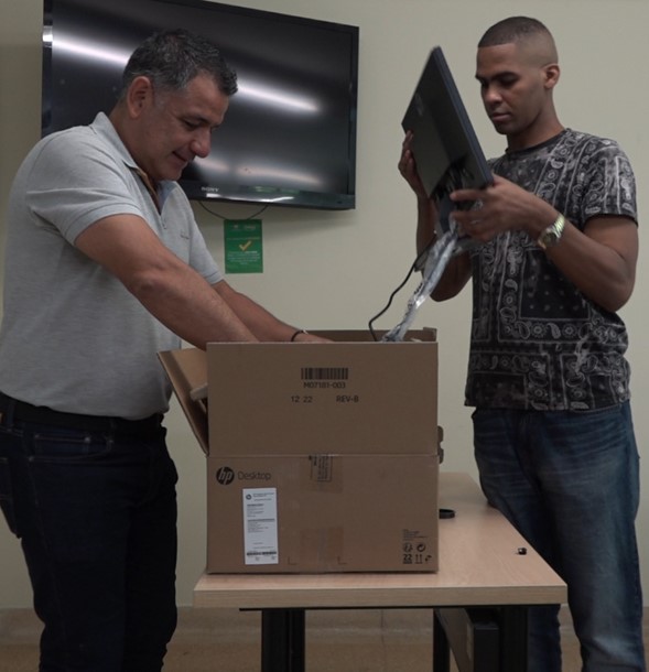 81 computadores nuevos se instalarán en las salas de informática sede Medellín