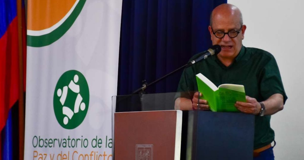 Se realizó el lanzamiento del libro "De la Paz Silenciosa a la Voz Silenciada" del autor Luis Fernando Rosas