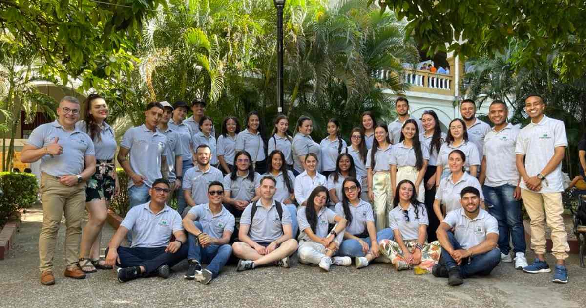 Delegación semillerista Poli hace historia en Cartagena en los Encuentros Nacionales e Internacionales de los Semilleros de Investigación Redcolsi