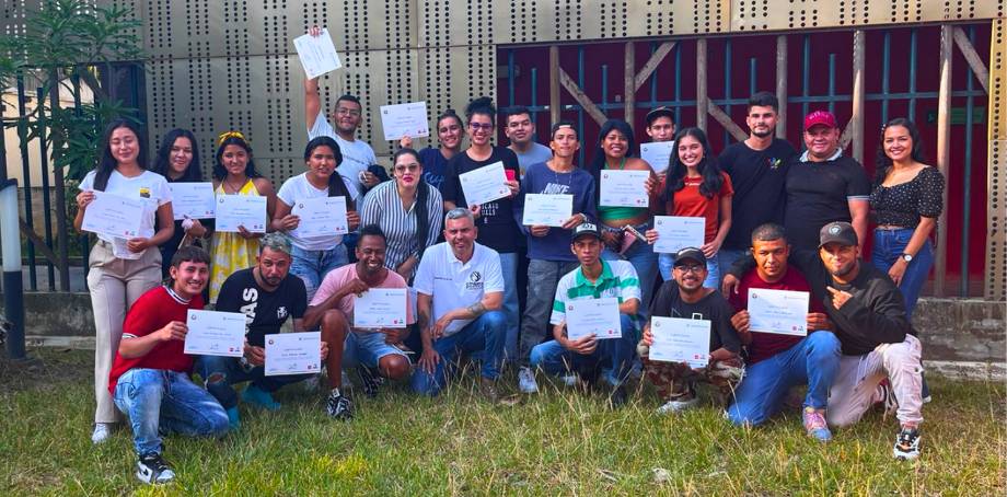 Grupo del laboratio cinema poético