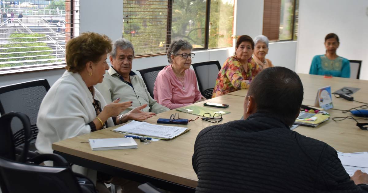 Acuerdo de asesoría por parte de la Institución a AJUPOLI