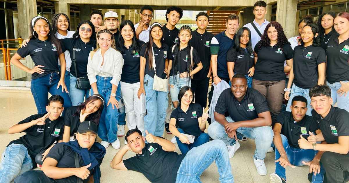 Exitosa pasantía de los estudiantes de Gestión Logística Integral del Centro Regional Urabá a la ciudad de Medellín