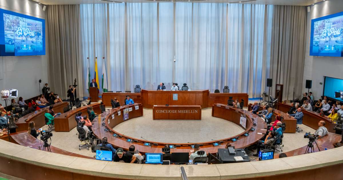 El Politécnico Colombiano Jaime Isaza Cadavid recibe reconocimiento del Concejo de Medellín por sus 60 años de destacada trayectoria