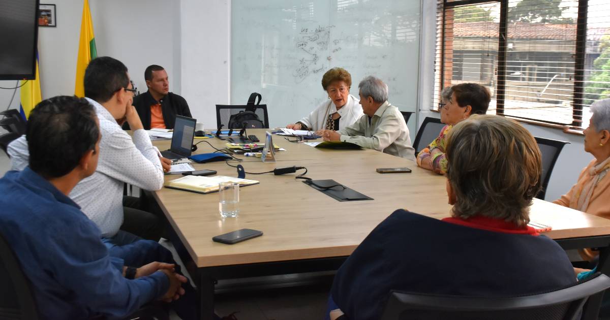 Reunión del Rector con AJUPOLI