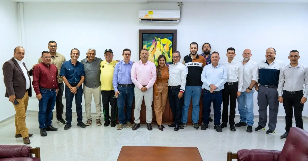 El Poli y los sindicatos ASPU y SINDIPOL firman el acta final de acuerdos 2026-2028