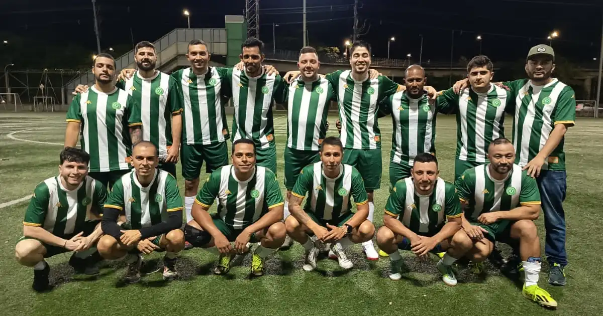 Arrancó el Torneo de Fútbol 8 para graduados del Poli