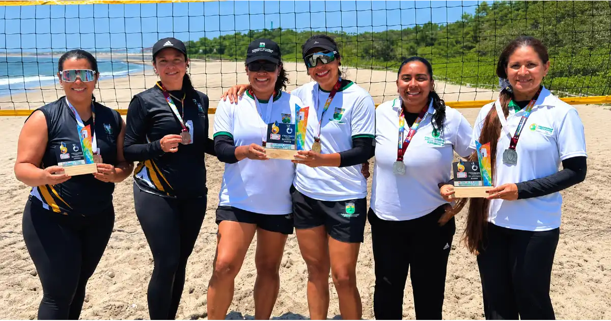 Medallas de oro y bronce en voleibol de arena para nuestra Institución en los Juegos ASCUN