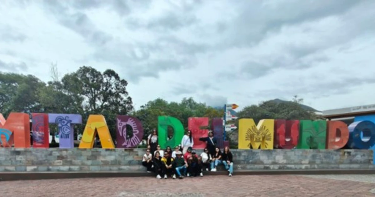 Movilidad académica internacional: Estudiantes de la Facultad de Ingeniería culminan con éxito pasantía en Ecuador