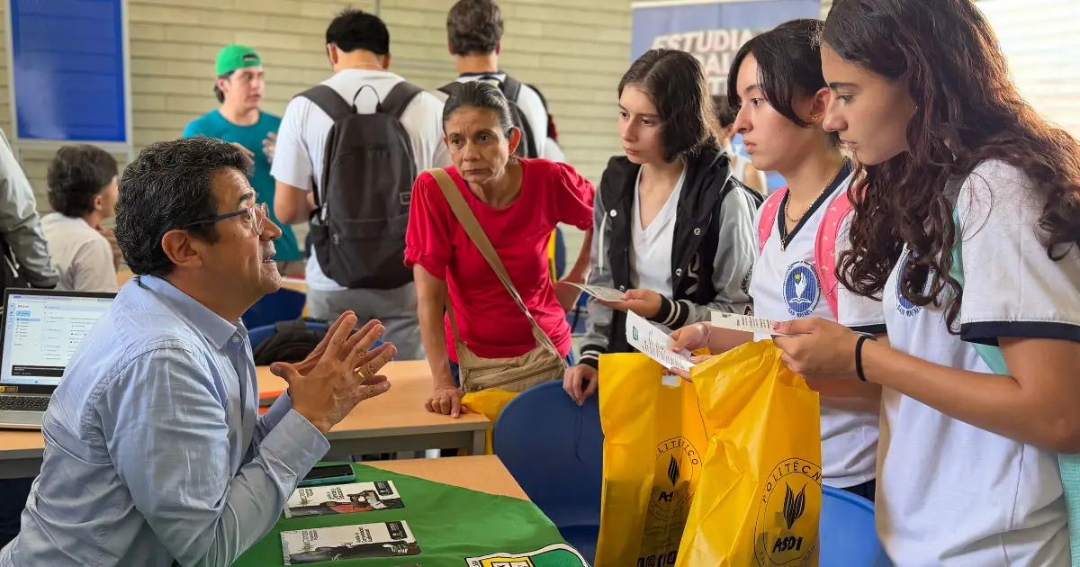 El Poli fortalece su presencia en el oriente antioqueño con jornadas de promoción académica